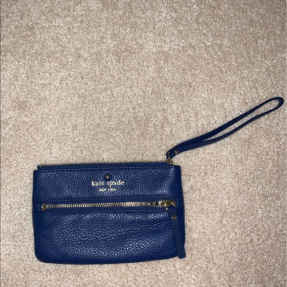 Kate Spade Wristlet - Picture 1 of 4
